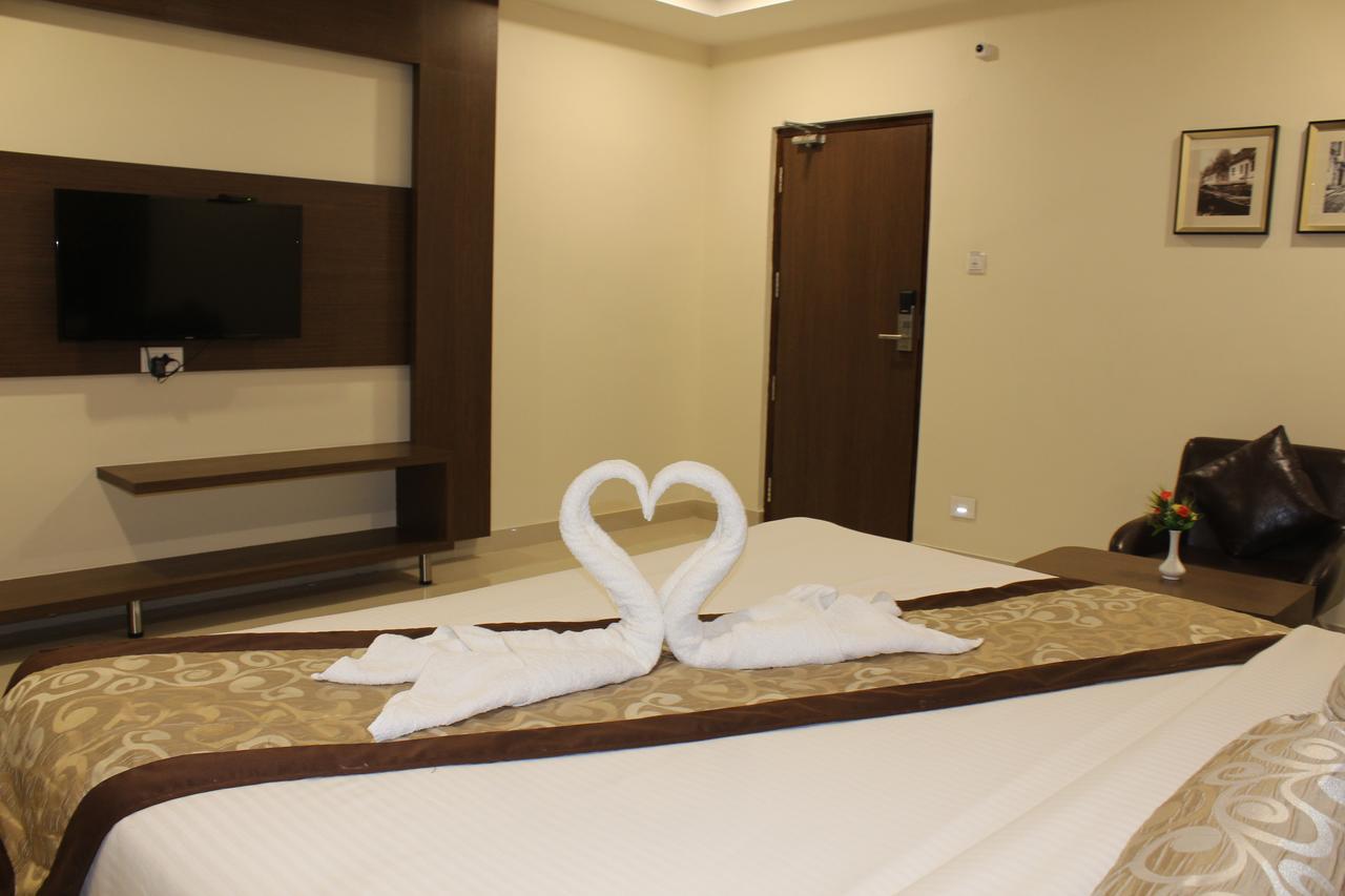 Hotel Grand Gayathri Khammam Εξωτερικό φωτογραφία