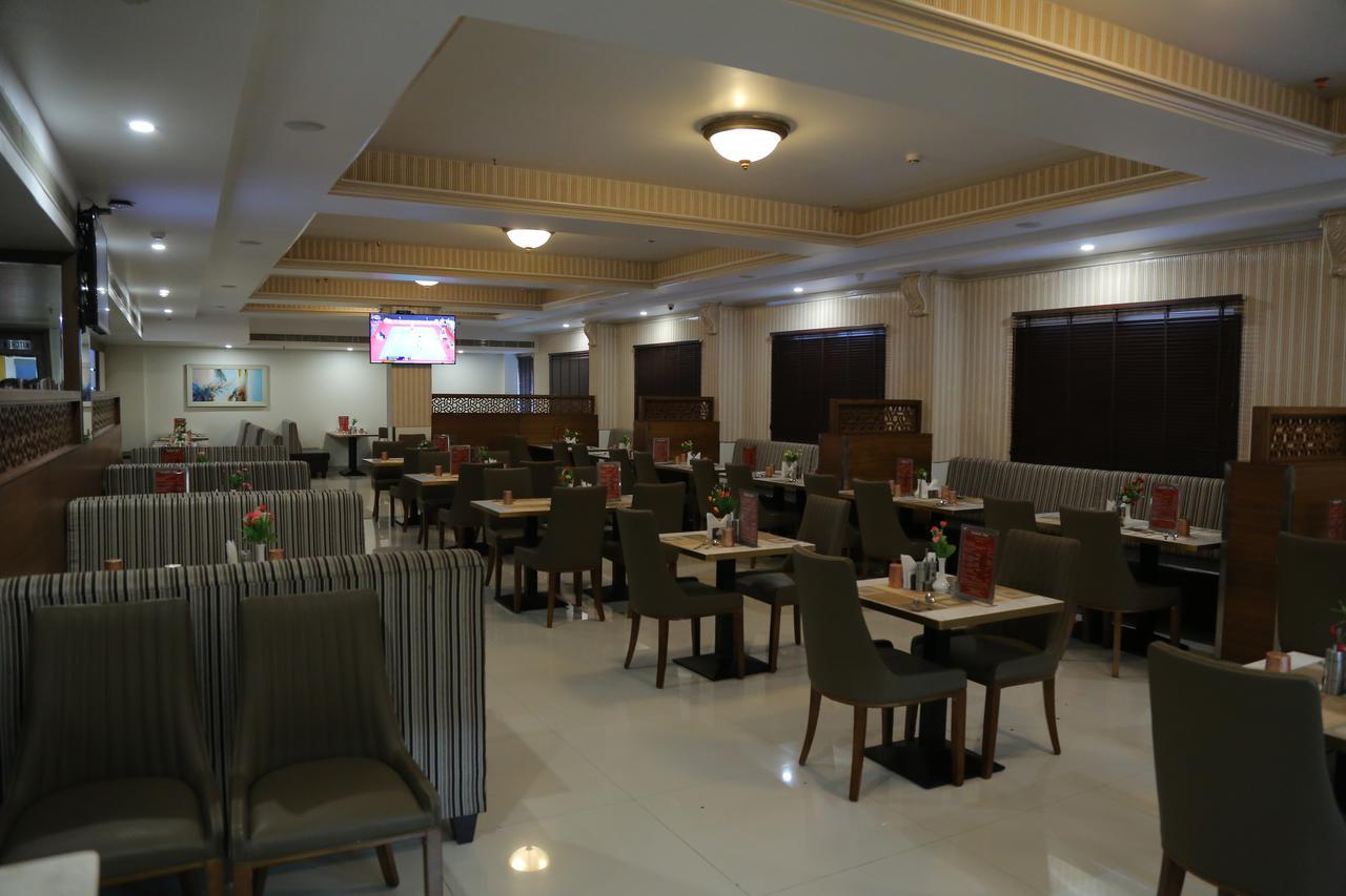 Hotel Grand Gayathri Khammam Εξωτερικό φωτογραφία